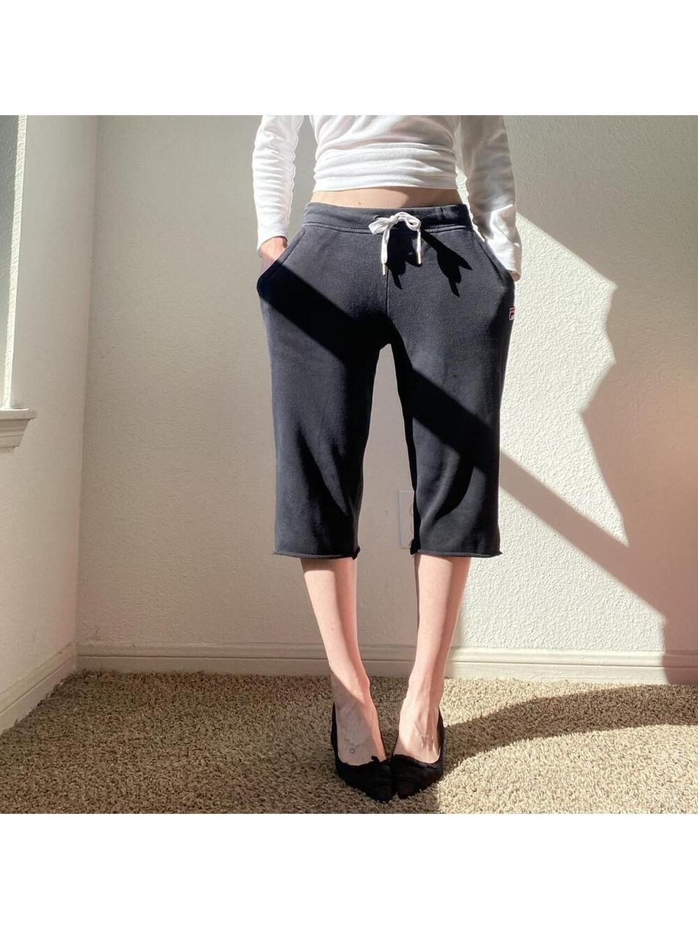 Low rise wide leg black cropped cut off sweatpants capris